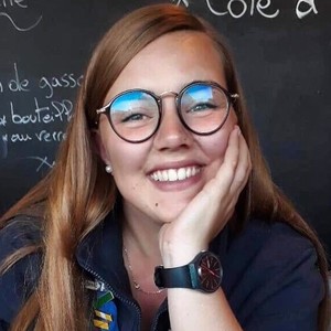 Louise - Prof de français - Waudrez