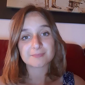Emeline - Prof d'aide aux devoirs - Essars