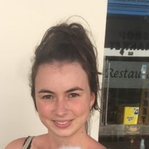 Josephine - Prof d'aide aux devoirs - Montréal-la-Cluse