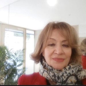 Zahia - Prof d'anglais - Vichy