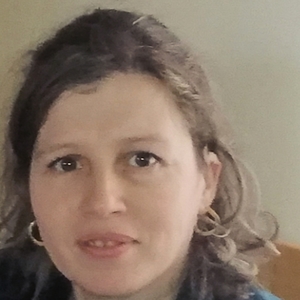 Hassiba - Prof d'expression écrite - français - Alfortville