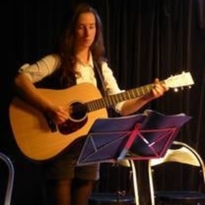 Barbara - Prof de guitare - Melun