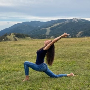Chloé - Prof de yoga - Antibes
