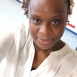 Betty - Prof de physique - chimie - Évry-Courcouronnes