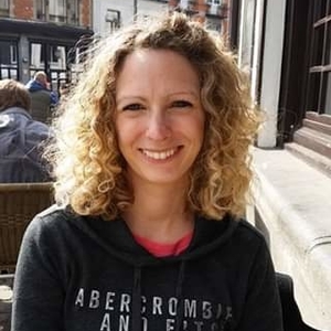 Laurie - Prof de yoga - Etterbeek
