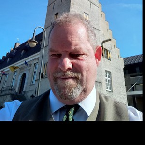 André P LeBlanc - Prof de marketing - Binche