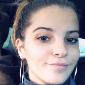 Élise - Prof d'aide à la rédaction de cv - lettre de motivation - Marly-la-Ville