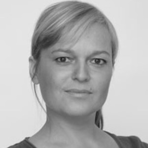 Nina - Prof d'initiation informatique - Paris