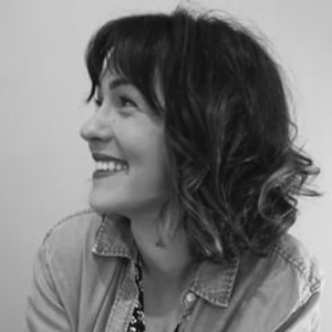Aurélie - Prof d'aide à la rédaction de cv - lettre de motivation - Nîmes