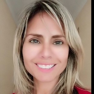 Julie - Prof d'anglais - Saint-Paul-lès-Dax