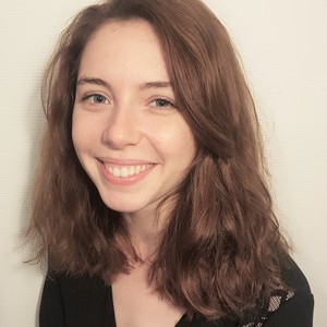 Romane - Prof de théâtre - Paris