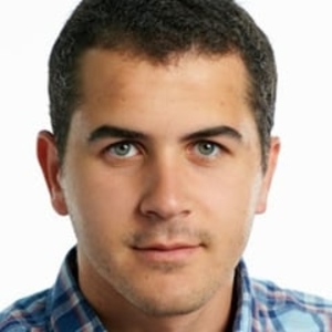 Emmanuel - Prof d'économie - Neuilly-sur-Seine