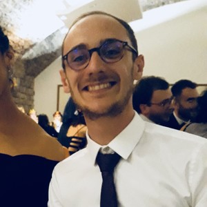 Franck - Prof de droit administratif - Lyon