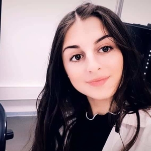 Anaïs - Prof de SVT - Aubagne
