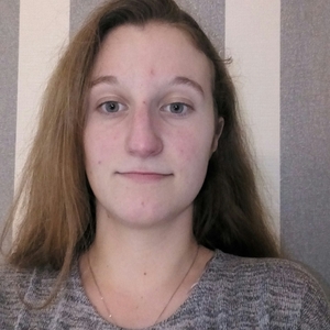 Faustine - Prof d'aide aux devoirs - Reims