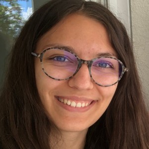 Léa - Prof de maths - Vénissieux