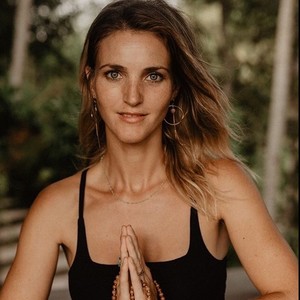 Sophie - Prof de yoga - Présilly
