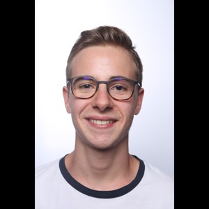 Henri - Prof d'initiation informatique - Malakoff