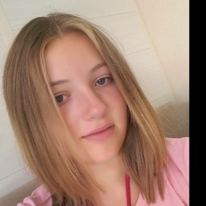 Laura - Prof de maths - Mons-en-Baroeul