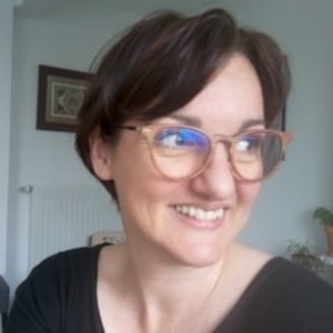 Amélie - Prof d'accordéon diatonique - Nantes