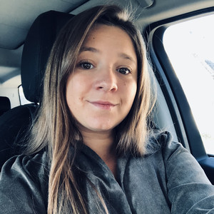 Claire - Prof de marketing - Sens
