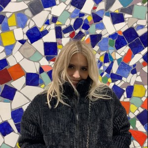 Julie - Prof de maths - Paris