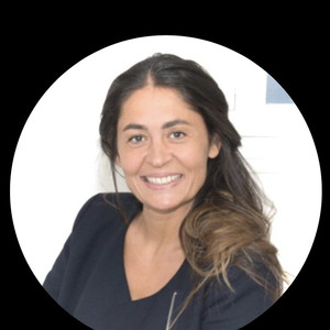 Céline - Prof de psychologie et soins pour bébé - Paris