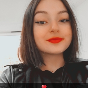 Lola - Prof d'anglais - Houilles