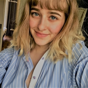 Lana - Prof d'initiation informatique - Paris