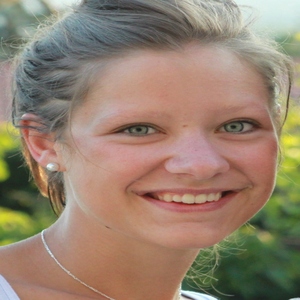 CLAIRE - Prof de solfège - Paris