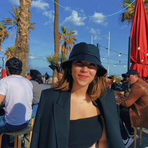 Imane - Prof d'anglais - Paris