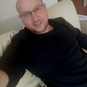 Aziz - Prof d'initiation informatique - Chatou