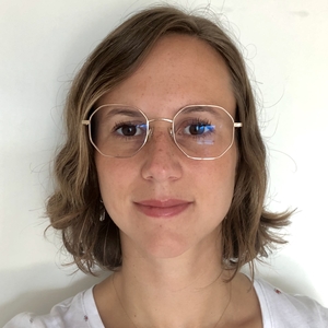 Laura - Prof d'écologie - Challex