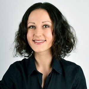 Dina - Prof de russe - Paris