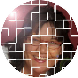 Sandra - Prof de vitraux - Plussulien
