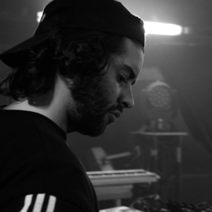 Sandro - Prof de MAO - Paris 1er