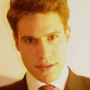 Tristan - Prof d'économie - Paris