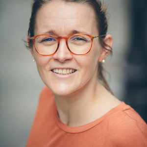 CLAIRE - Prof de relaxation - Paris