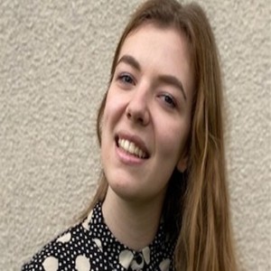 Romane - Prof d'histoire - Dijon