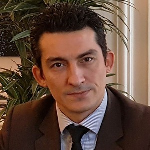 Laurent - Prof d'initiation informatique - Paris