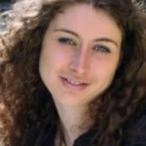 Camille - Prof de français - Bron