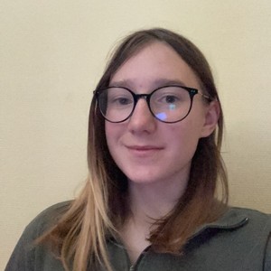 Anna - Prof d'aide aux devoirs - La Celle-sous-Gouzon