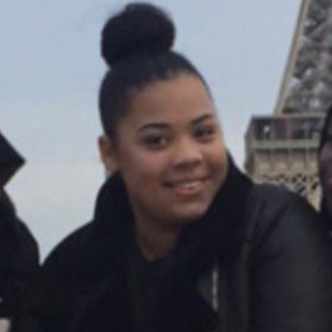 Josephine - Prof d'aide aux devoirs - Mantes-la-Jolie