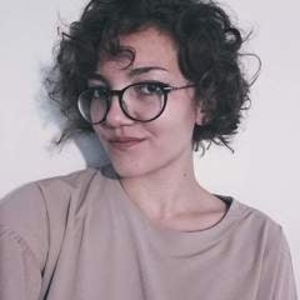 Sarah - Prof de français - Enghien-les-Bains