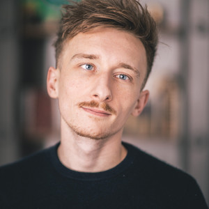 Julien - Prof de culture générale - Paris