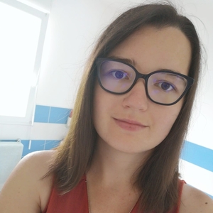 Mathilde - Prof d'aide aux devoirs - Loos