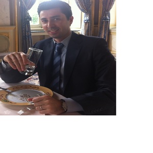 Gregory - Prof de finance - Levallois-Perret