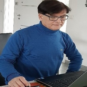 TONY - Prof de physique - chimie - Ségny