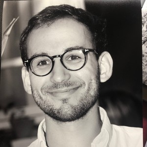 Théo - Prof de comptabilité - Paris