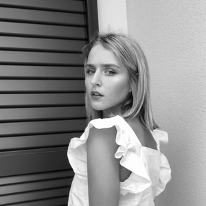 Emma - Prof de photoshop - Paris